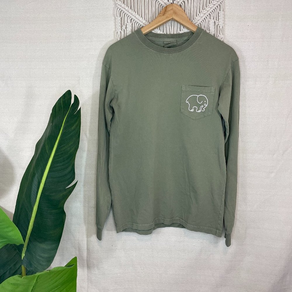 Ivory Ella Front Pocket Long Sleeve T-Shirt in Sage Green (Size S)